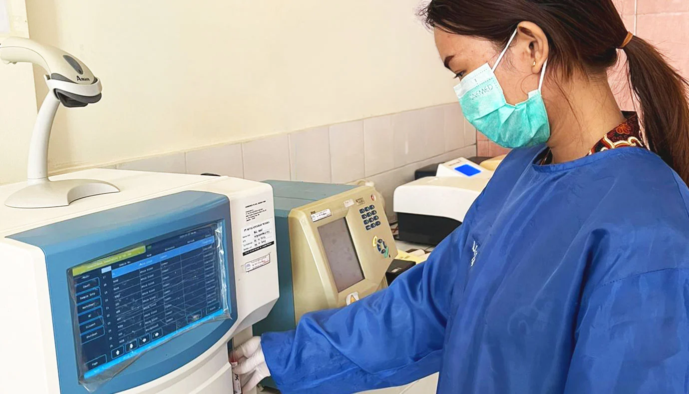 pekerja laboratorium klinik samarinda